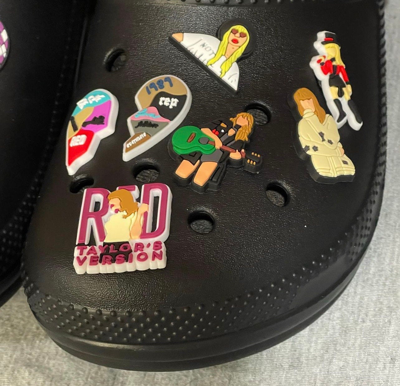 Music Inspired Shoe Charms, Taylor Swif Shoe Charms, Shoe Charms, Swif Shoe Charms, Shoe Accessories, Swifti Charms
